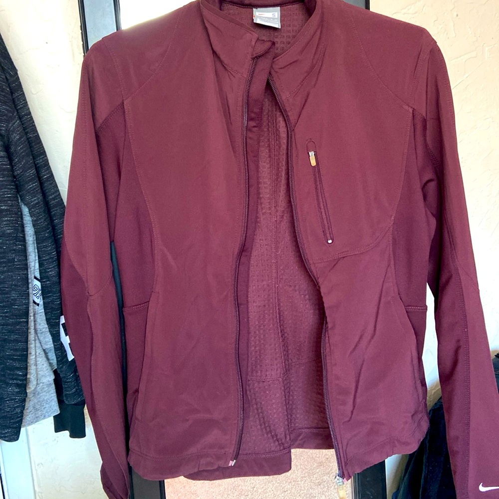 Nike lightweight jacket